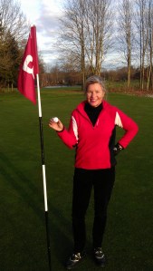 Bei Föhnwetter haben wir am 25. November Golf gespielt - natürlich mit dem "Edition Rauchzeichen"-Golfball mit dem Aufdruck www.mut-zur-neuen-huefte.de. Bei Föhnwetter haben wir am 25. November Golf gespielt - natürlich mit dem "Edition Rauchzeichen"-Golfball mit dem Aufdruck www.mut-zur-neuen-huefte.de.